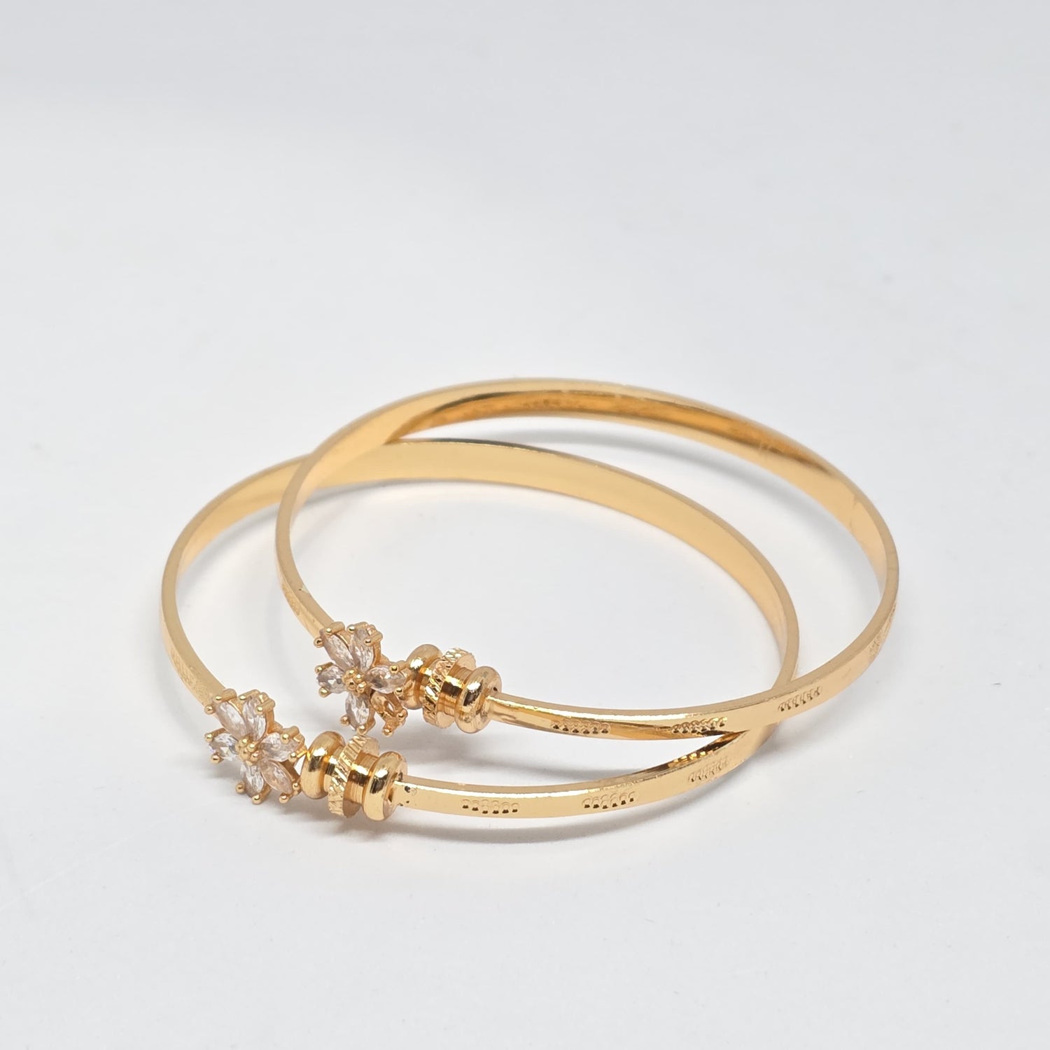 Aaradhya Crystal Bloom Gold